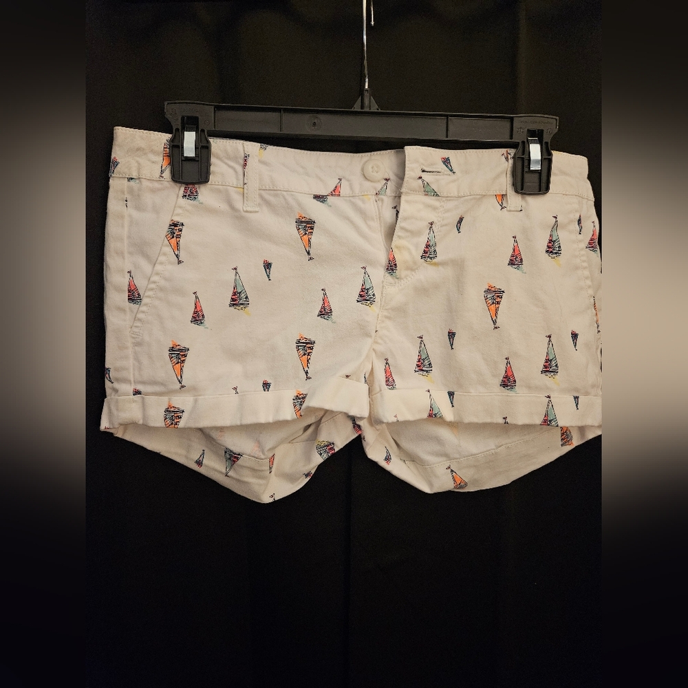 Sail boat shorts